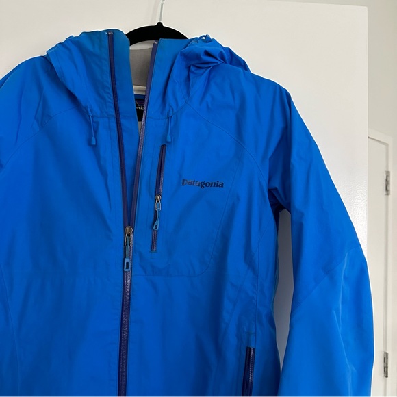 Patagonia W's Stretch Rainshadow Jacket - Picture 3 of 5